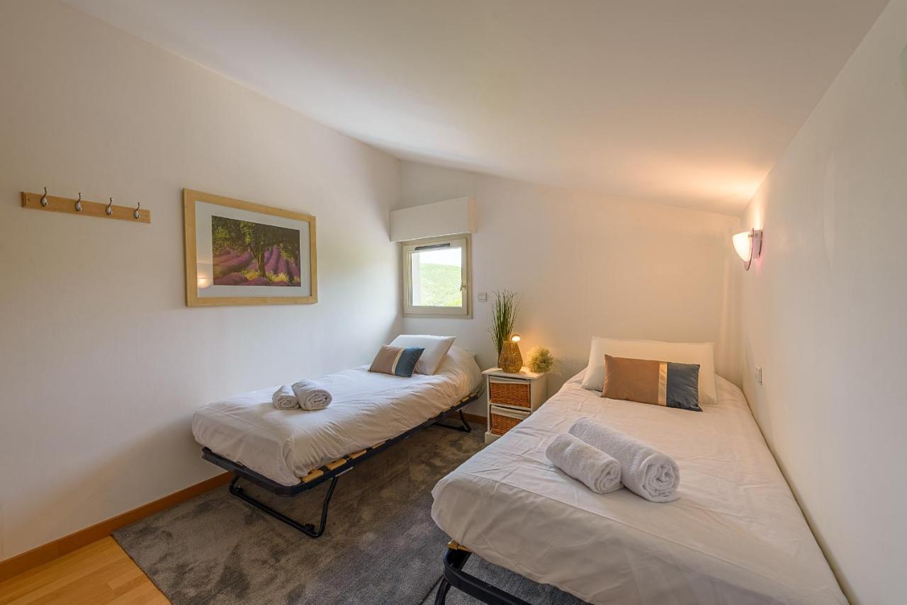 L'Hermitage: Lakeside Apartments with Terrace, Pool & Parking Talloires Exterior photo