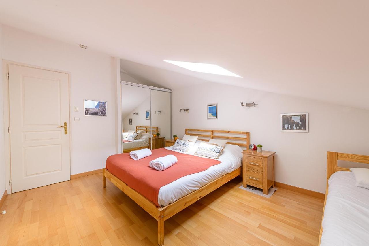 L'Hermitage: Lakeside Apartments with Terrace, Pool & Parking Talloires Exterior photo