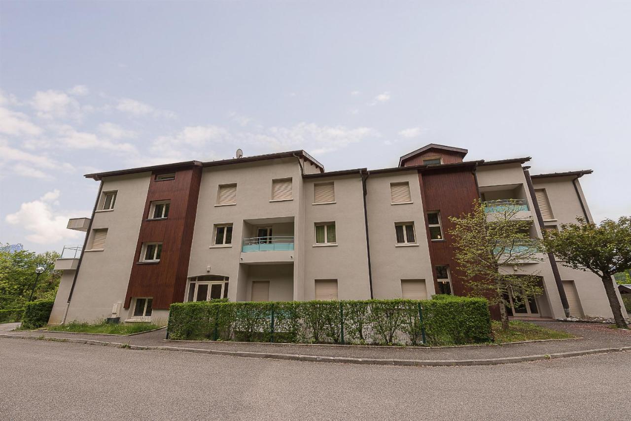 L'Hermitage: Lakeside Apartments with Terrace, Pool & Parking Talloires Exterior photo