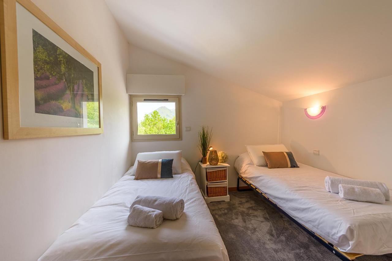 L'Hermitage: Lakeside Apartments with Terrace, Pool & Parking Talloires Exterior photo