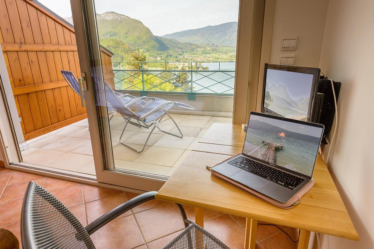 L'Hermitage: Lakeside Apartments with Terrace, Pool & Parking Talloires Exterior photo