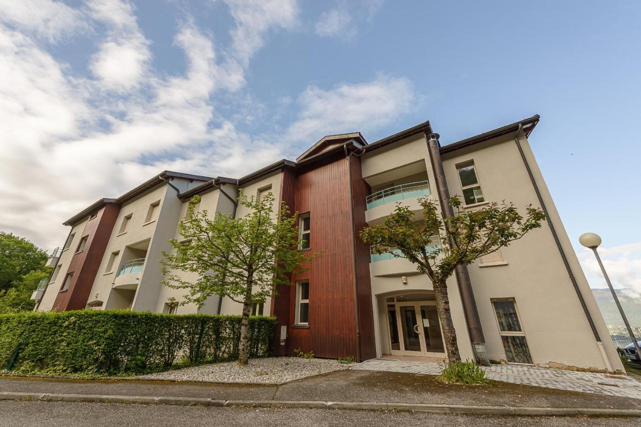 L'Hermitage: Lakeside Apartments with Terrace, Pool & Parking Talloires Exterior photo