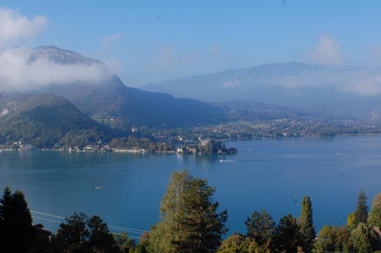 L'Hermitage: Lakeside Apartments with Terrace, Pool & Parking Talloires Exterior photo